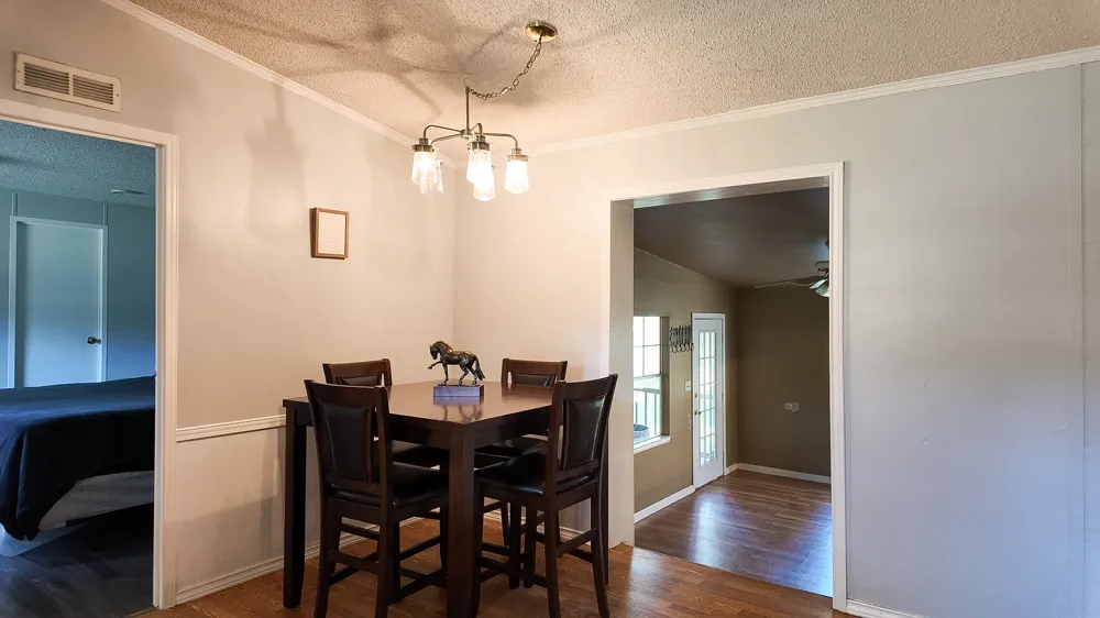 111 Old Piney Trail Paige, TX 78659