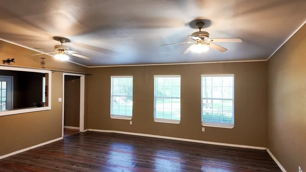 111 Old Piney Trail Paige, TX 78659