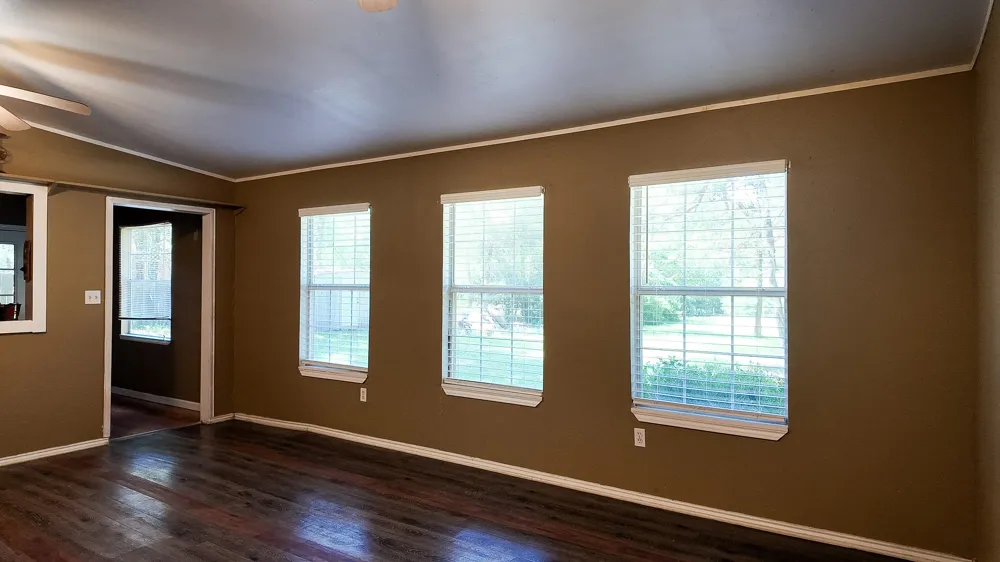 111 Old Piney Trail Paige, TX 78659