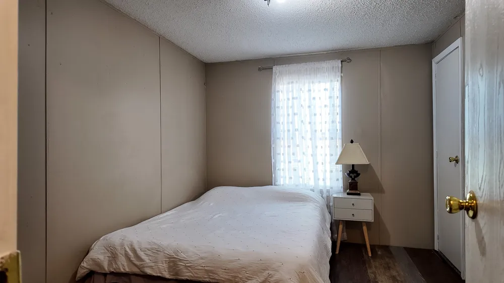 111 Old Piney Trail Paige, TX 78659