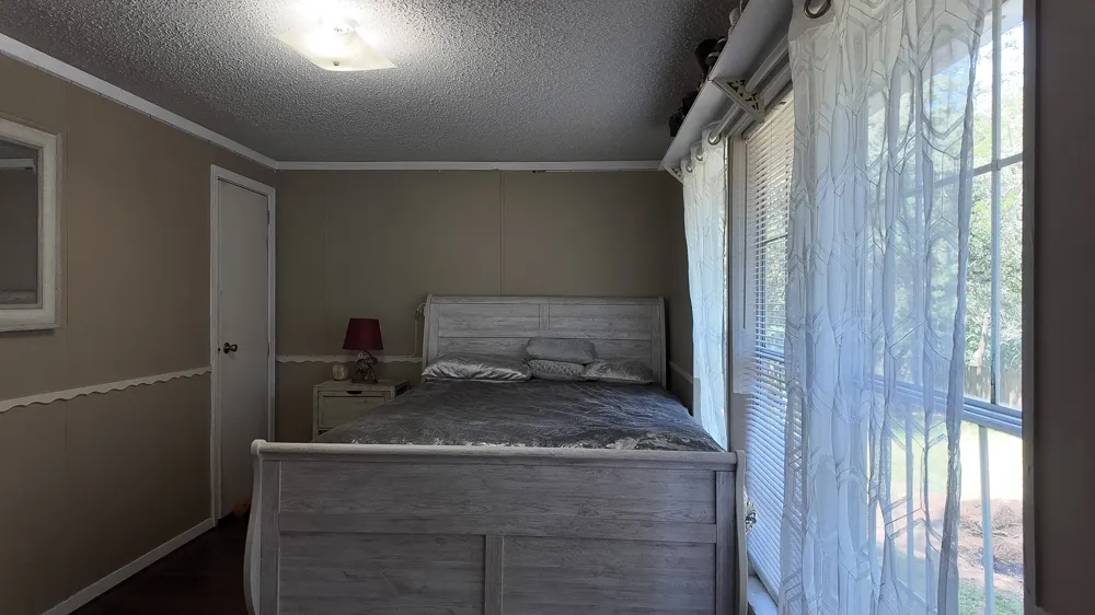 111 Old Piney Trail Paige, TX 78659