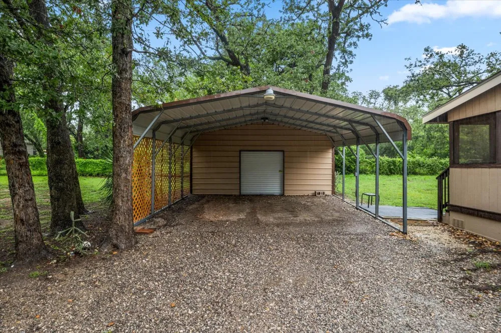 217 Pine Hill Loop Bastrop, TX 78602