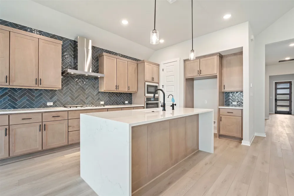 129 Old Woods Road Liberty Hill, TX 78642