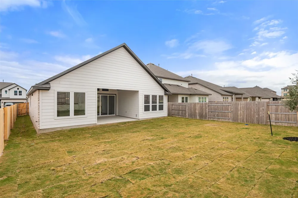 129 Old Woods Road Liberty Hill, TX 78642