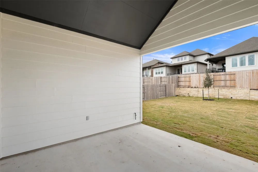 129 Old Woods Road Liberty Hill, TX 78642