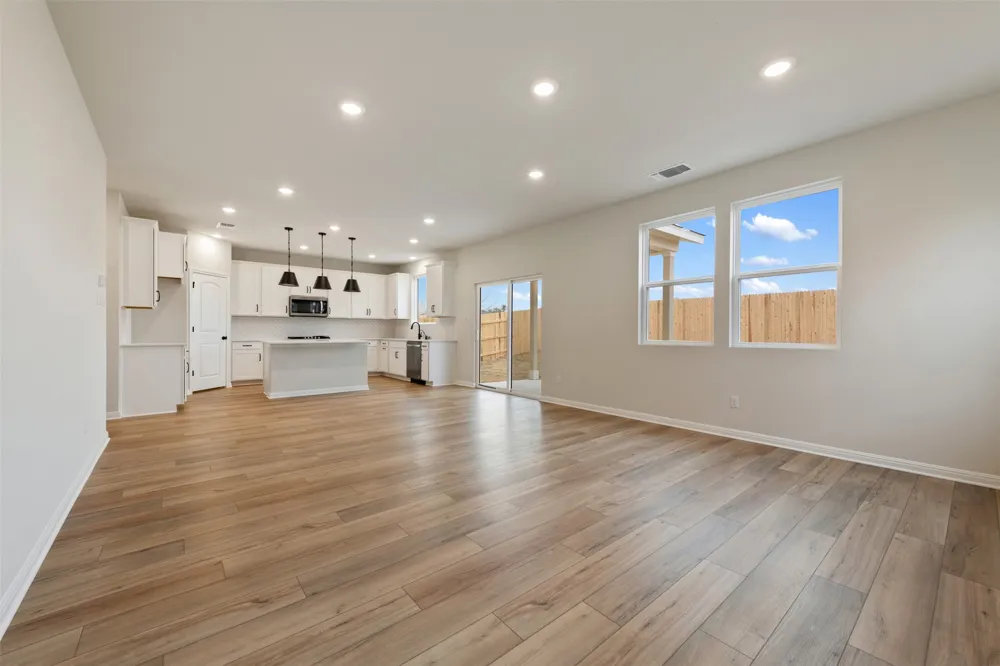 134 Arlington Park Loop Hutto, TX 78634