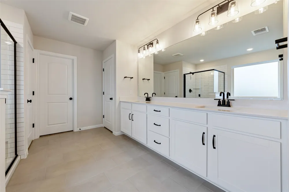 134 Arlington Park Loop Hutto, TX 78634