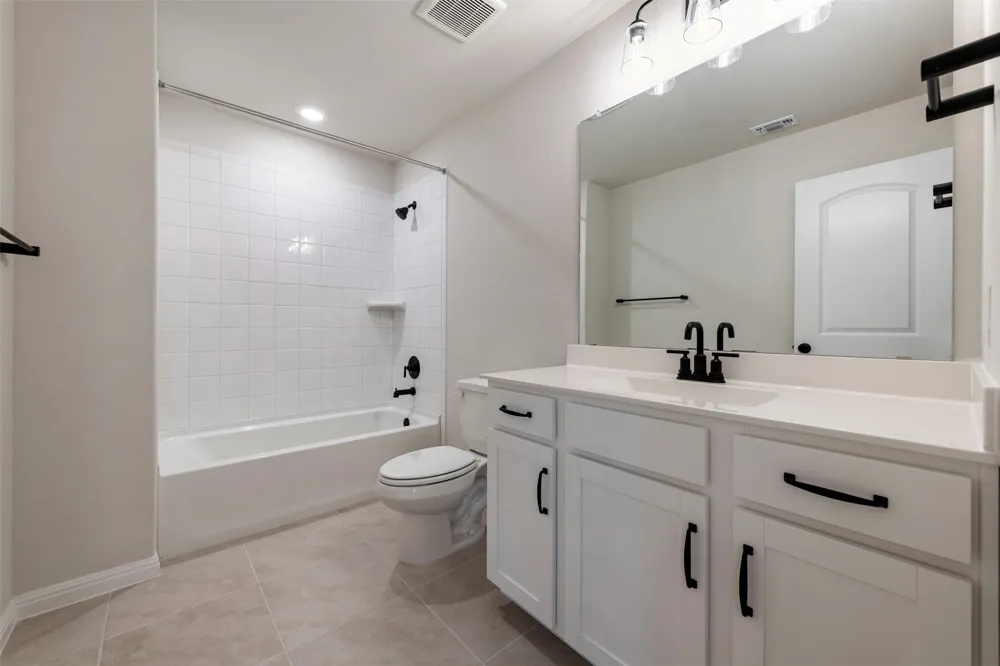 134 Arlington Park Loop Hutto, TX 78634