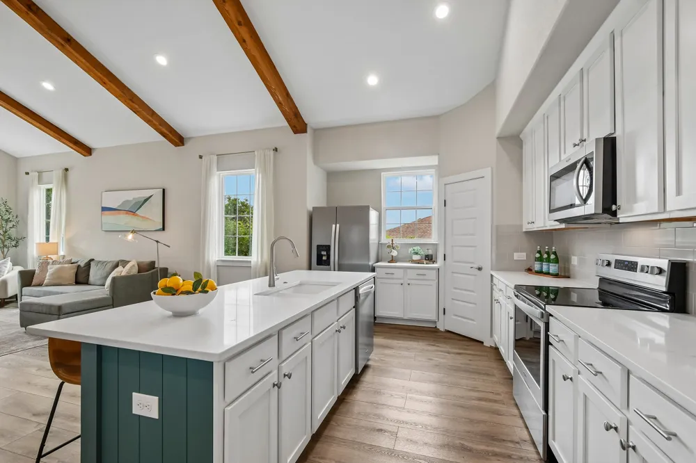 2909 Davis Cove Lago Vista, TX 78645