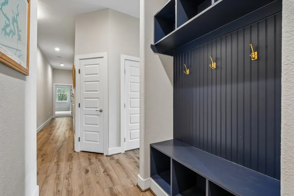 2909 Davis Cove Lago Vista, TX 78645