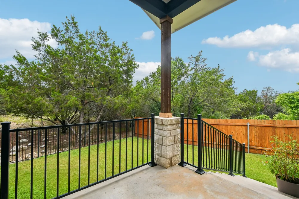 2909 Davis Cove Lago Vista, TX 78645