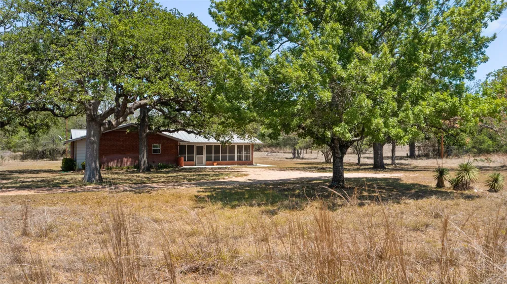 2942 Ranch Road 2766 Johnson City, TX 78636