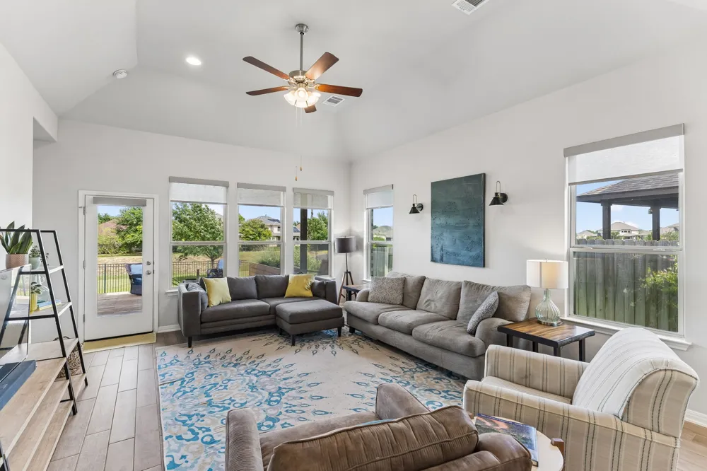 334 Blue Oak Boulevard San Marcos, TX 78666