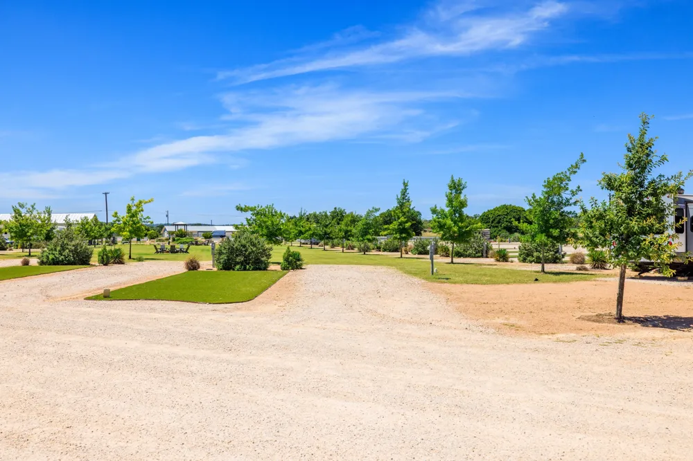 4584 E 290 #304R Fredericksburg, TX 78624