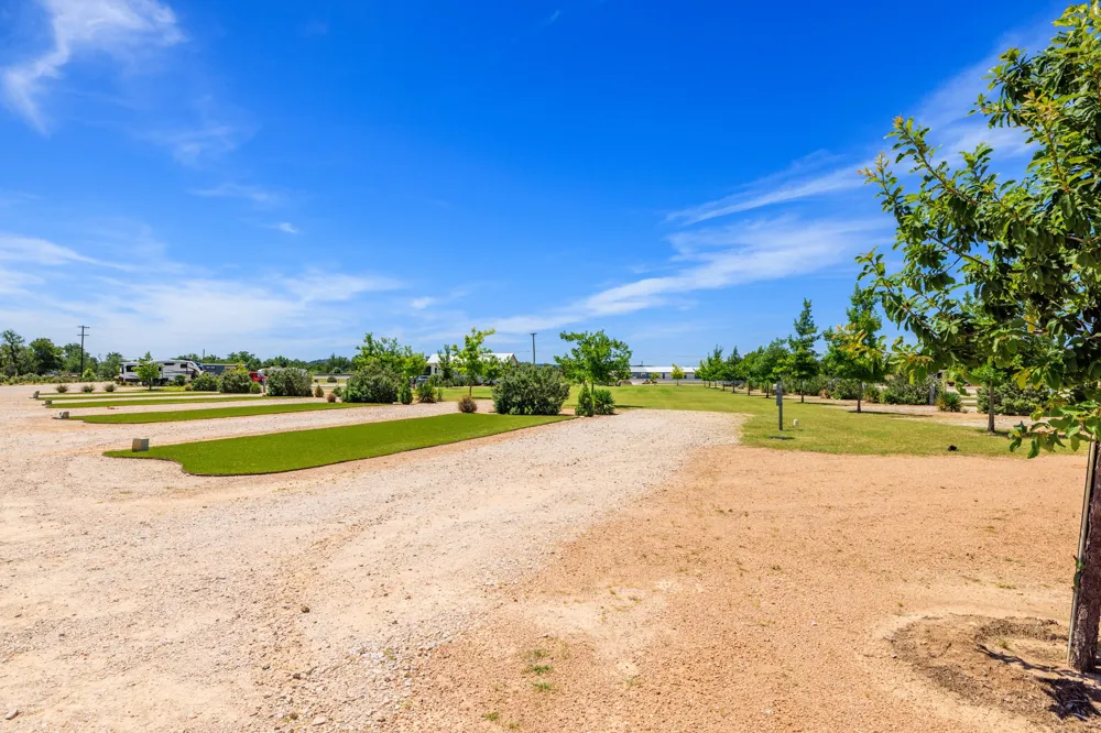 4584 E 290 #304R Fredericksburg, TX 78624
