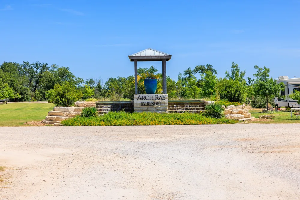 4584 E 290 #304R Fredericksburg, TX 78624
