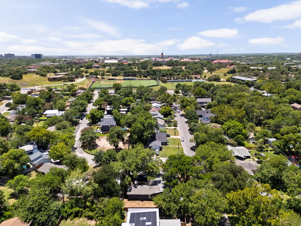 2605 Friar Tuck Lane Austin, TX 78704
