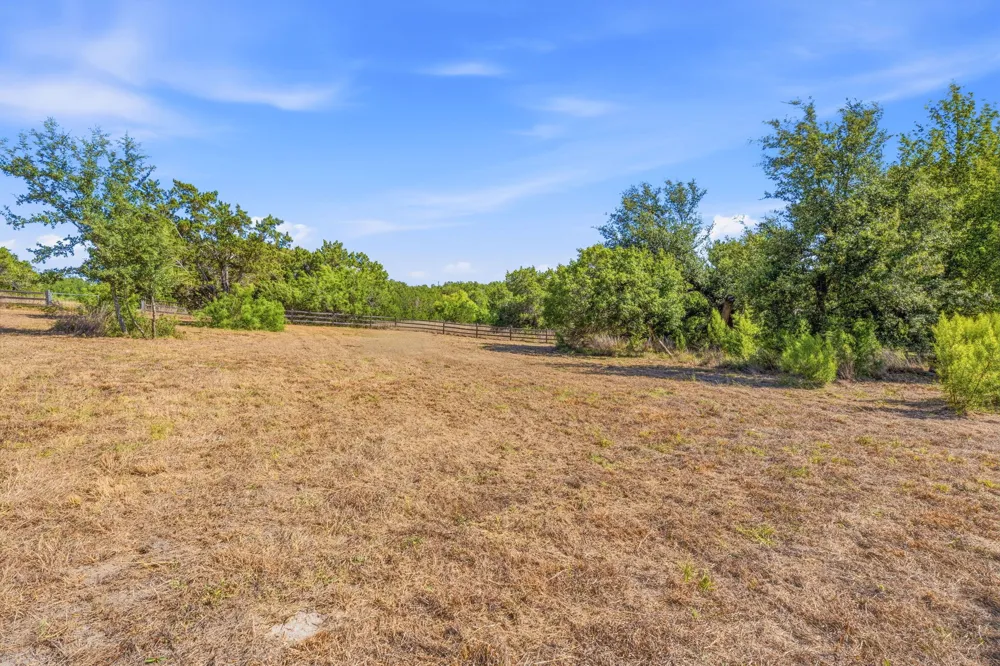 10400 Lake Park Drive Dripping Springs, TX 78620