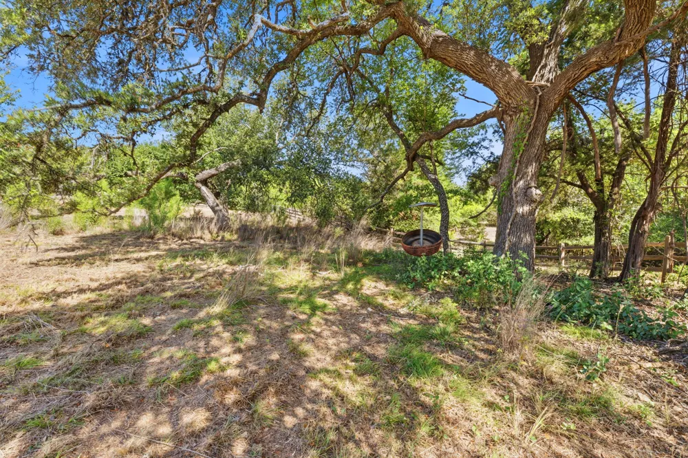 10400 Lake Park Drive Dripping Springs, TX 78620