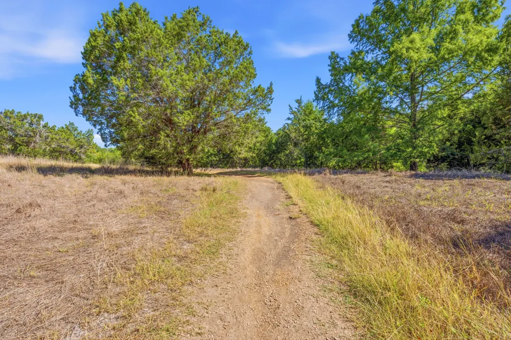 10400 Lake Park Drive Dripping Springs, TX 78620