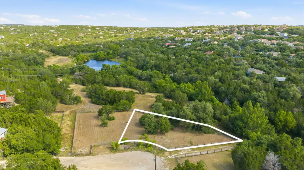 10400 Lake Park Drive Dripping Springs, TX 78620