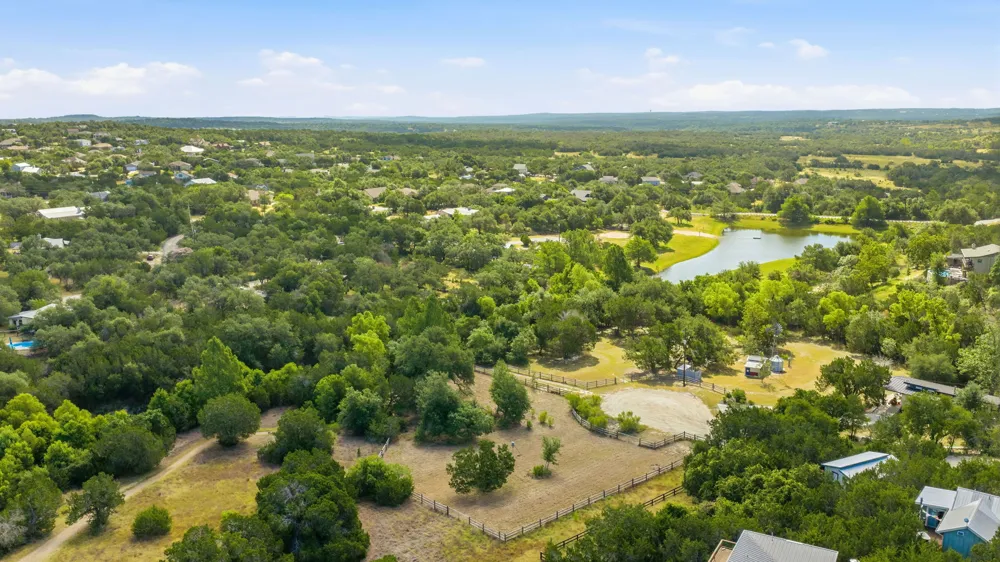 10400 Lake Park Drive Dripping Springs, TX 78620