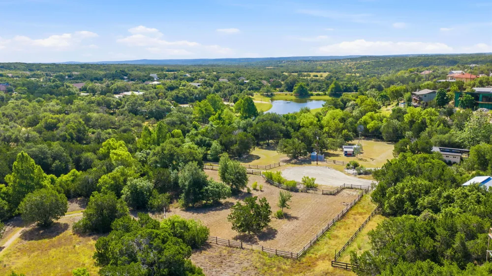 10400 Lake Park Drive Dripping Springs, TX 78620