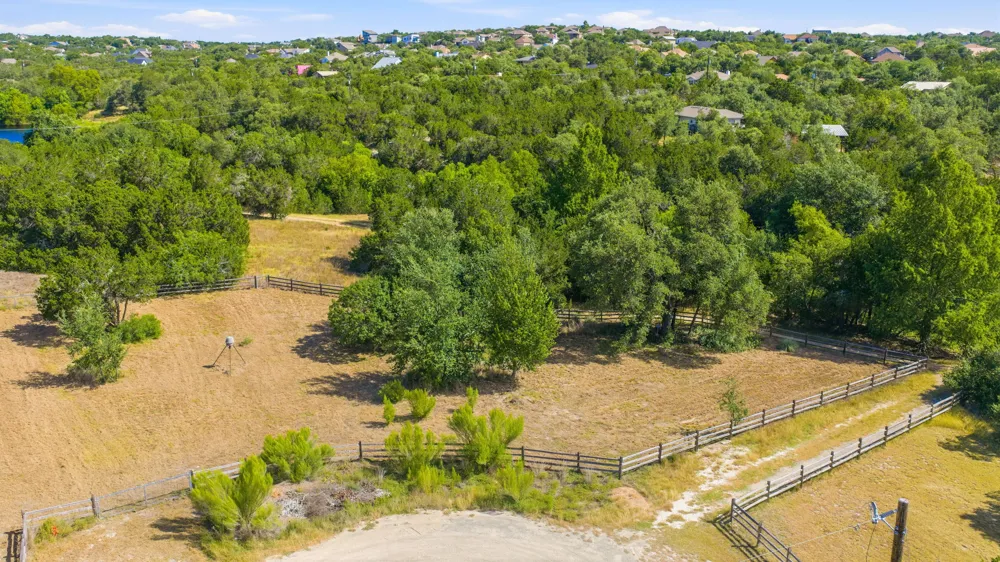 10400 Lake Park Drive Dripping Springs, TX 78620