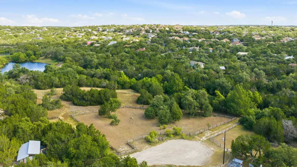 10400 Lake Park Drive Dripping Springs, TX 78620