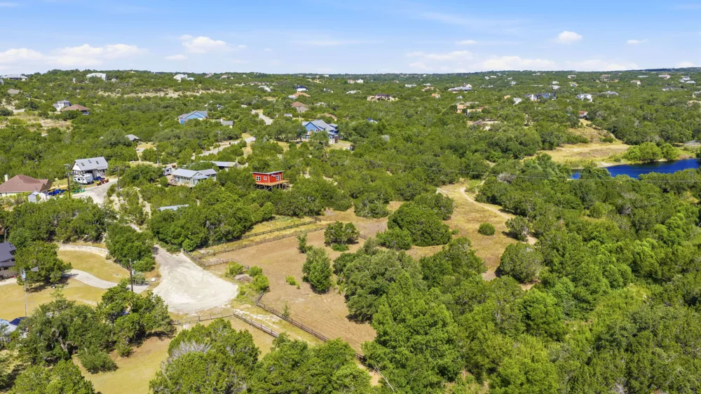 10400 Lake Park Drive Dripping Springs, TX 78620