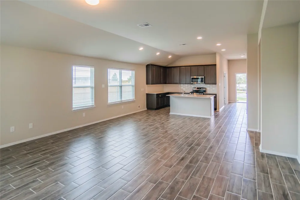 204 Rollingwood Drive San Marcos, TX 78666
