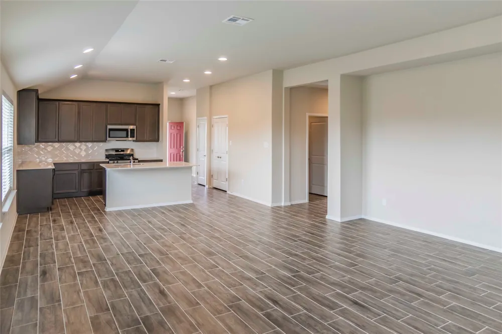 204 Rollingwood Drive San Marcos, TX 78666