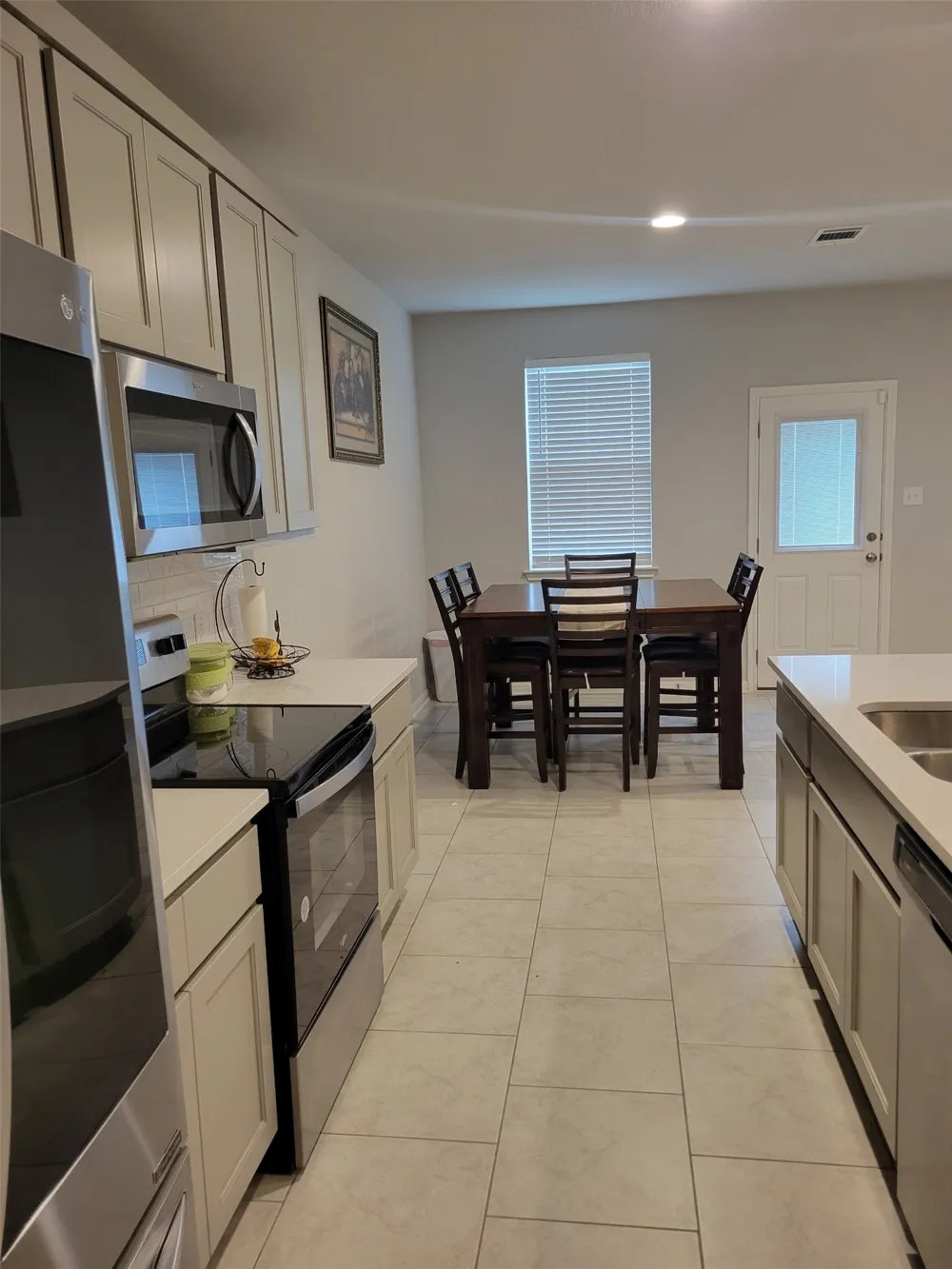 136 Eagles Dare Lane Jarrell, TX 76537