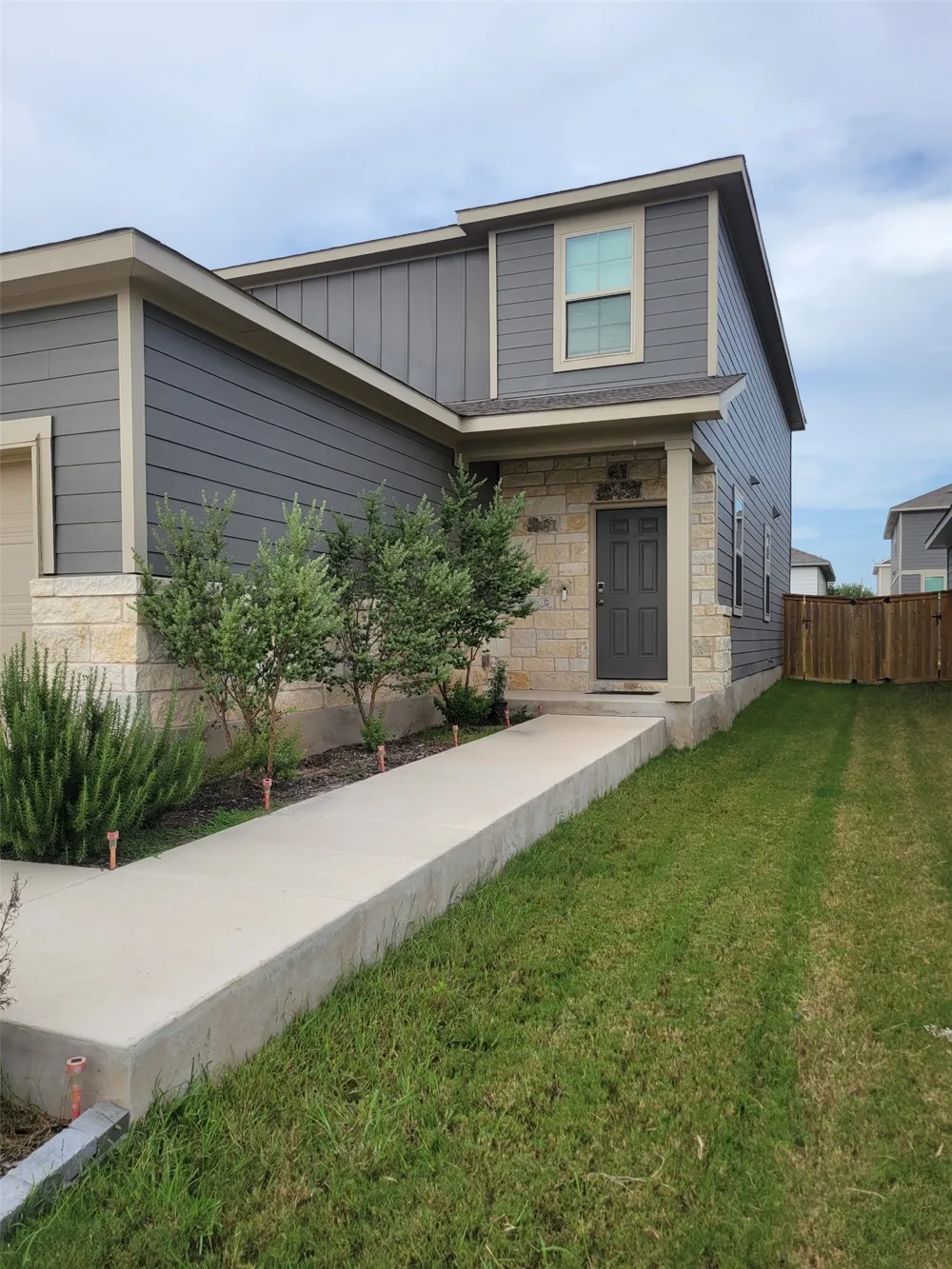 136 Eagles Dare Lane Jarrell, TX 76537
