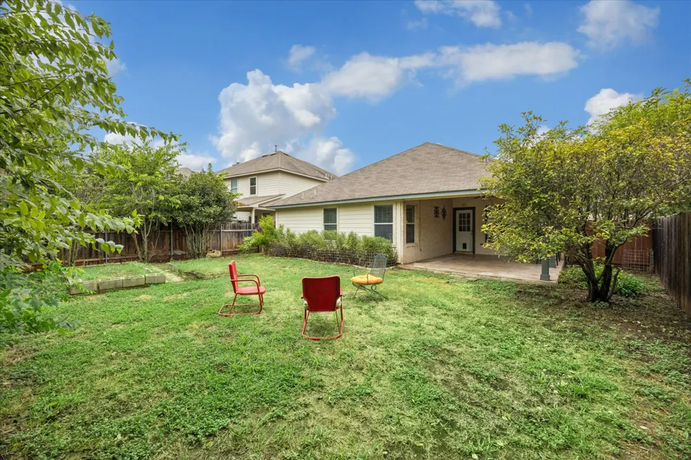 230 Middle Creek Creek Buda, TX 78610
