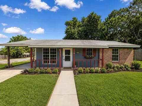 5701 Glen Meadow Drive