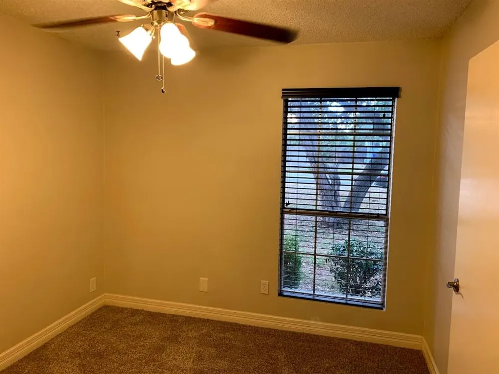 704 Chestnut Crossing Cedar Park, TX 78613