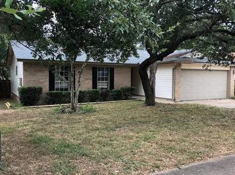 704 Chestnut Crossing