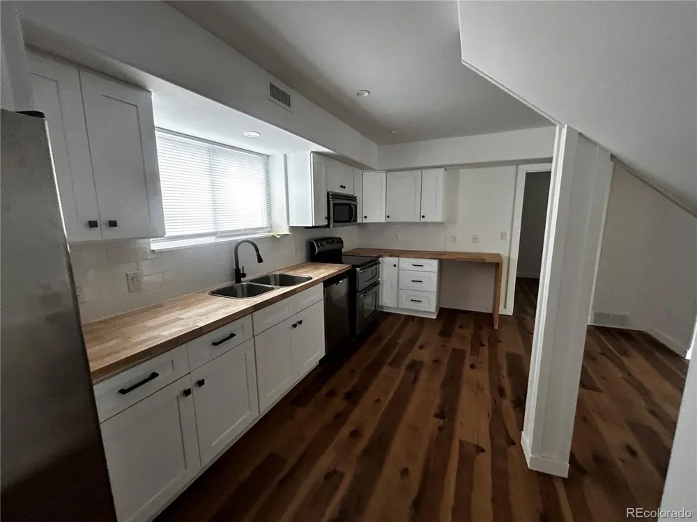 525 7th St Pueblo, CO 81003