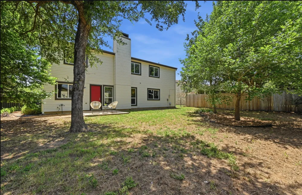 2704 Jorwoods Drive Austin, TX 78745
