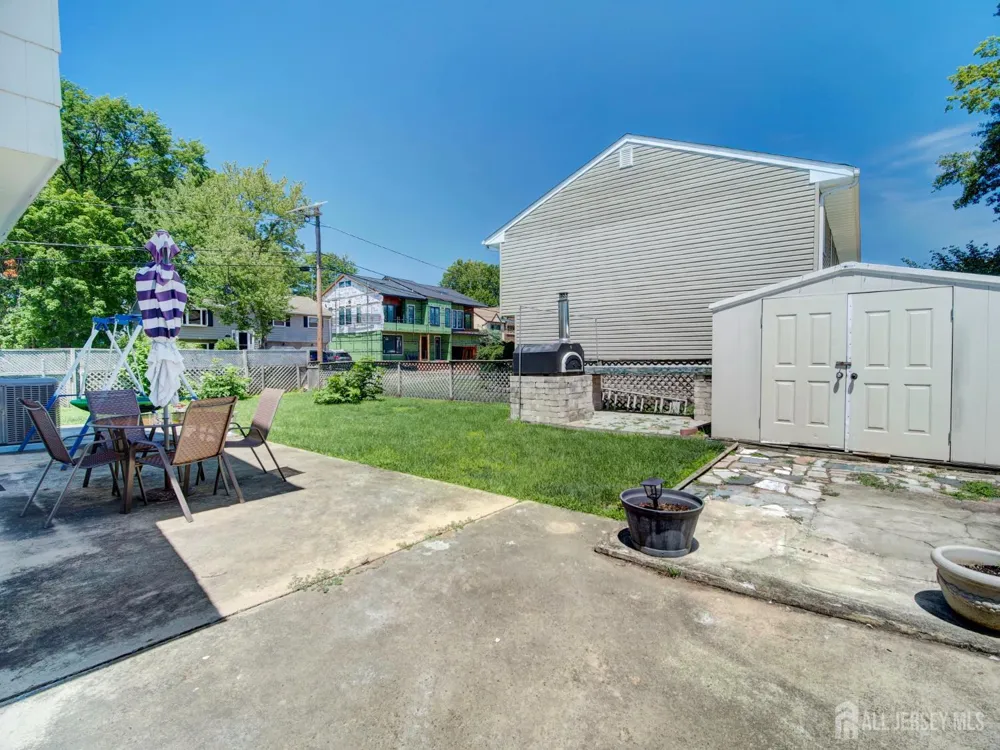 60 S Cliff Road S Colonia, NJ 07067