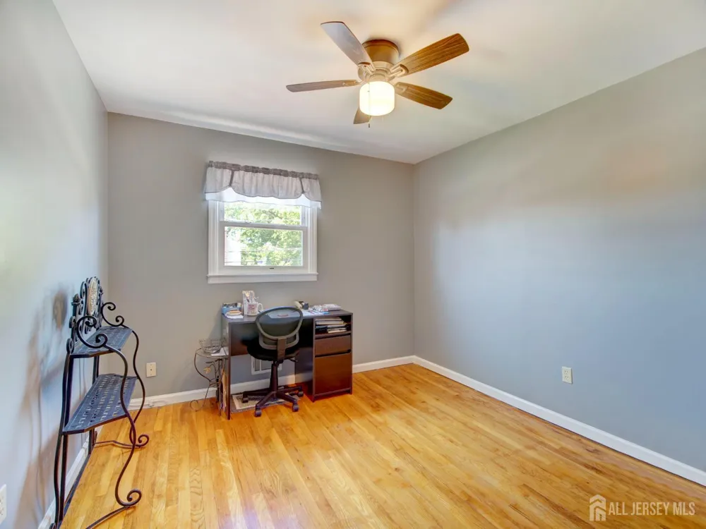 60 S Cliff Road S Colonia, NJ 07067