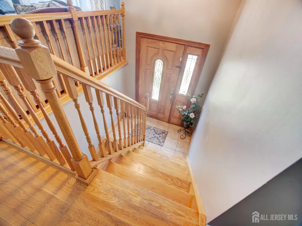 60 S Cliff Road S Colonia, NJ 07067