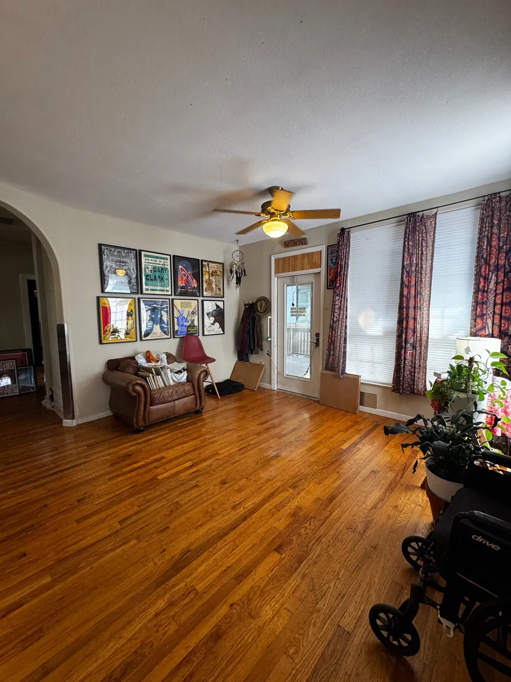 2213 S 3RD STREET Austin, TX 78704