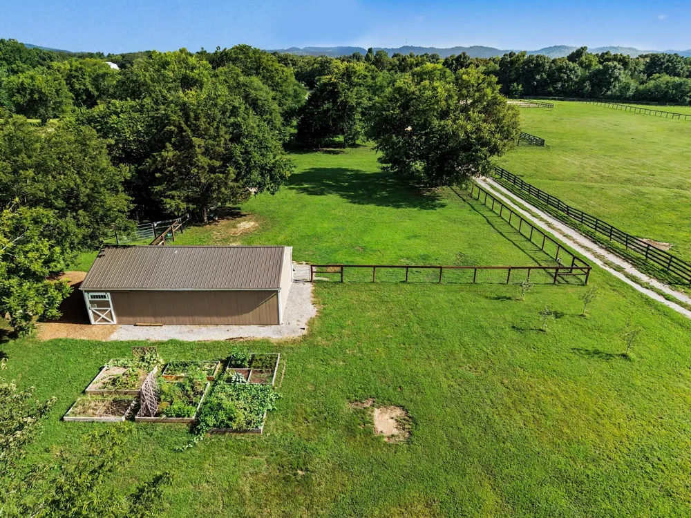 105 Blue Ribbon Trl Christiana, TN 37037