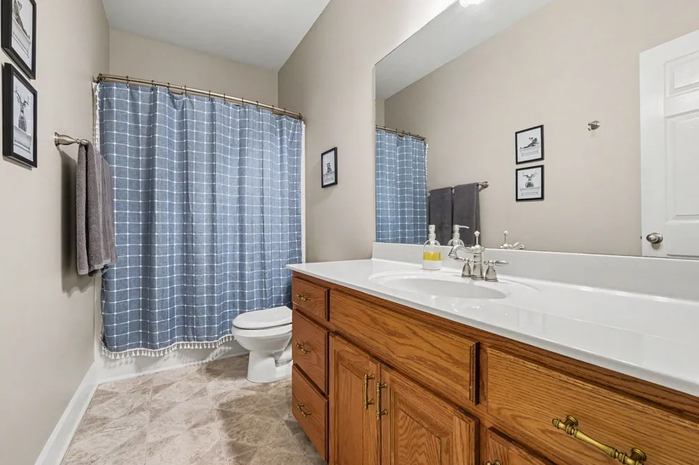 105 Blue Ribbon Trl Christiana, TN 37037