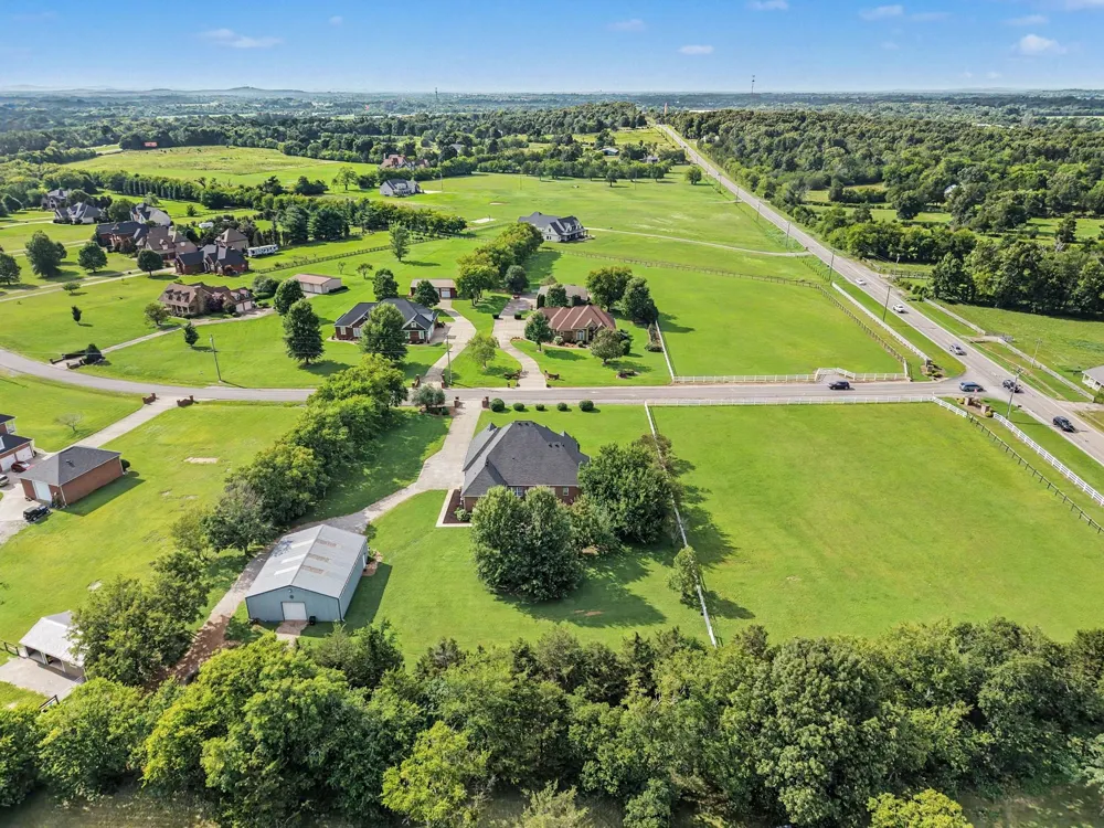105 Blue Ribbon Trl Christiana, TN 37037
