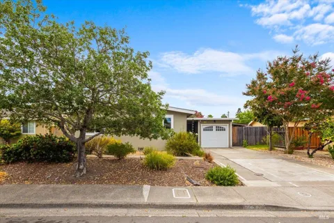 232 Twin Oaks Way