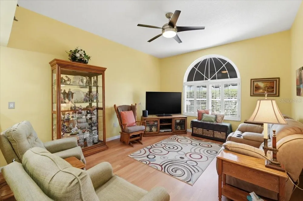5767 SANDPIPERS DRIVE Lakeland, FL 33809