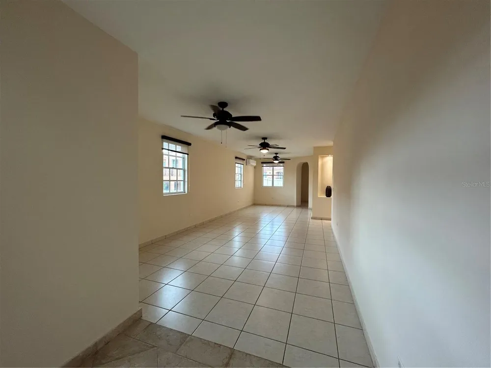 C11 BRIGHTON COUNTRY CLUB Dorado, PR 00646